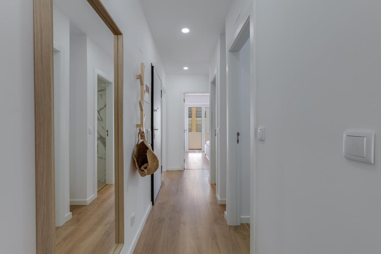 T2 Rosa Dos Ventos, A/C & Terrace - Casas & Papeis Lägenhet Armação de Pêra Exteriör bild