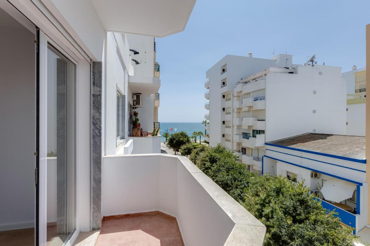 T2 Rosa Dos Ventos, A/C & Terrace - Casas & Papeis Lägenhet Armação de Pêra Exteriör bild