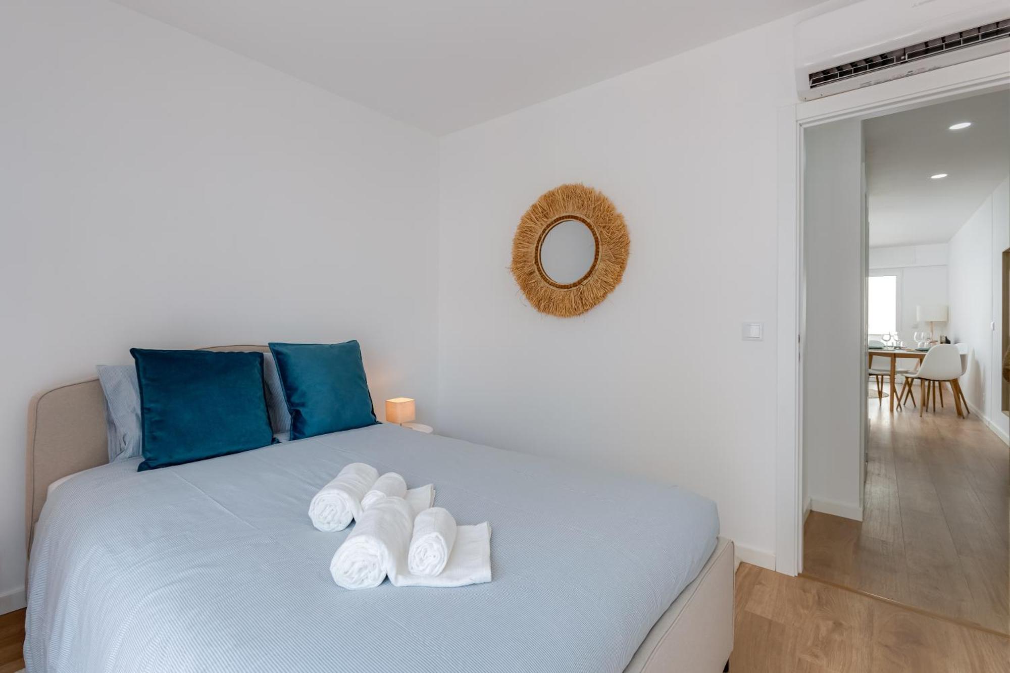 T2 Rosa Dos Ventos, A/C & Terrace - Casas & Papeis Lägenhet Armação de Pêra Exteriör bild