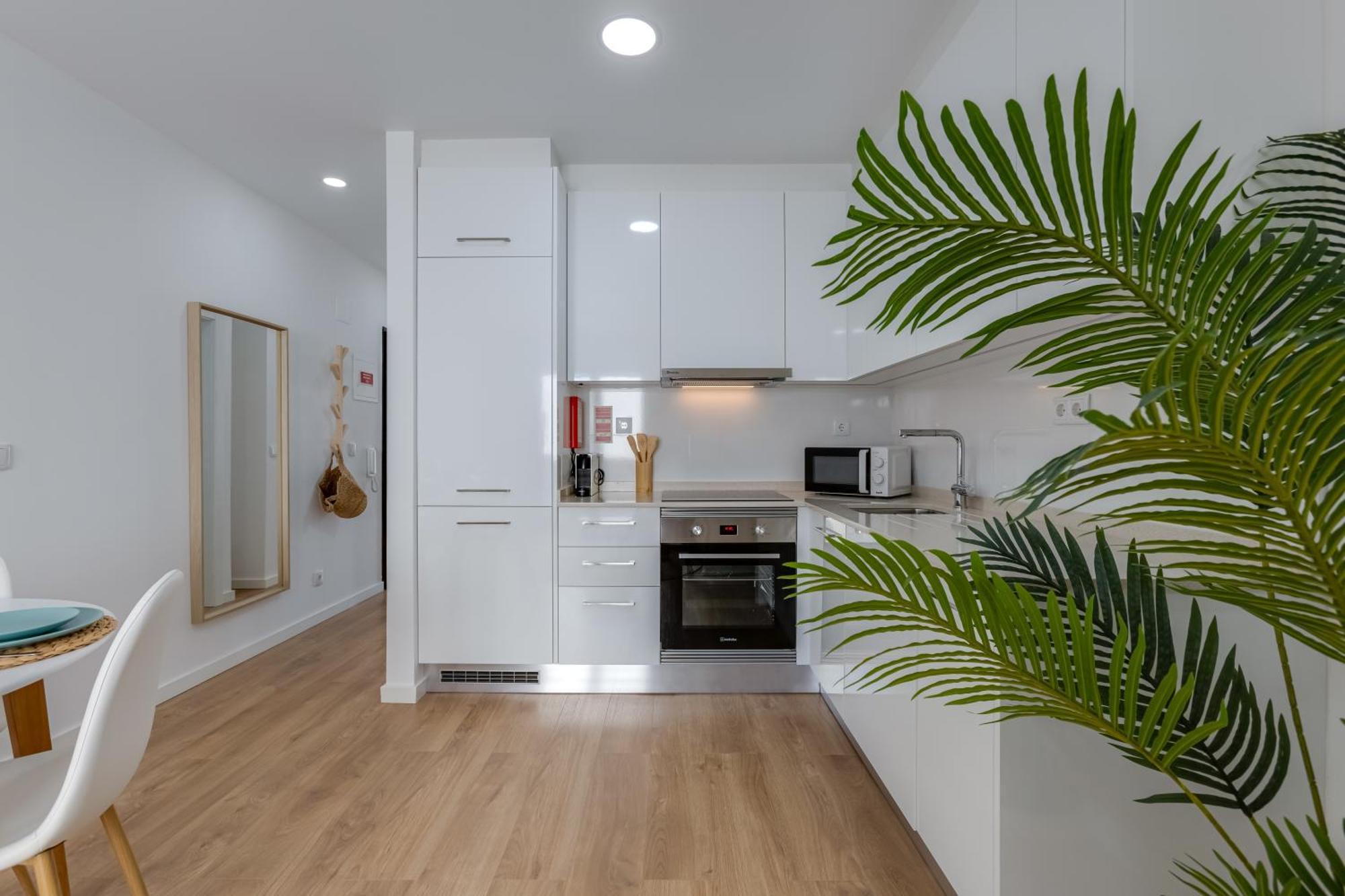 T2 Rosa Dos Ventos, A/C & Terrace - Casas & Papeis Lägenhet Armação de Pêra Exteriör bild